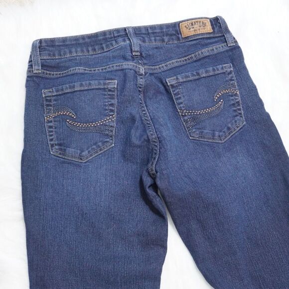 Signature Levi Strauss Modern Boot Cut Jeans, Sz 6 - Picture 4 of 6